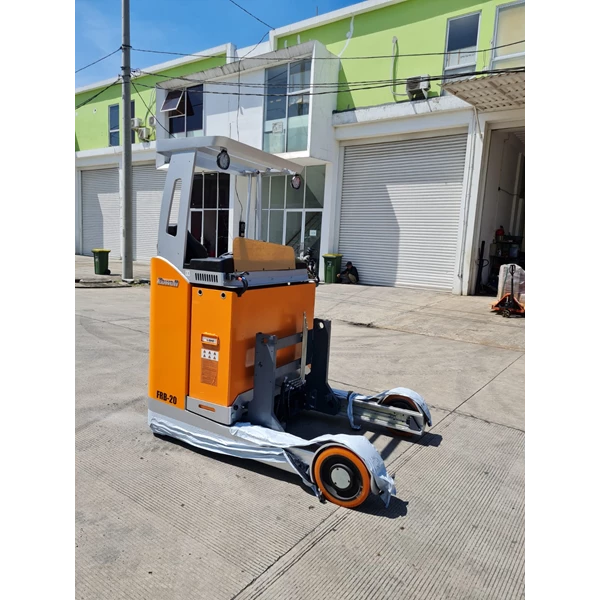 ELECTRIC REACH TRUCK FRB Forklift
