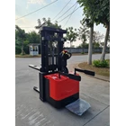 Full Electric Stacker-KX CDD H 1.5 -Electric Stacker 1