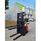 Full Electric Stacker-KX CDD H 1.5 -Electric Stacker 2