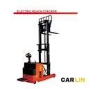 Electric Reach Stacker 1