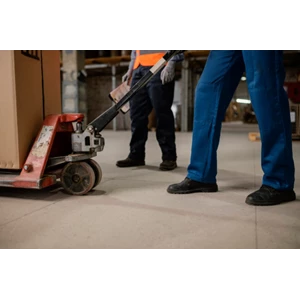 Hand Pallet Electric vs Manual: Studi Biaya Operasional Selama 1 Tahun